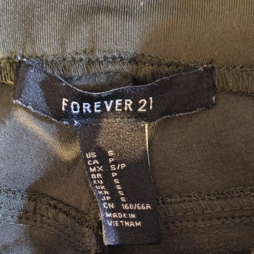 Forever 21 Classic Dark Green Skinny Strech Pants - Picture 2 of 3